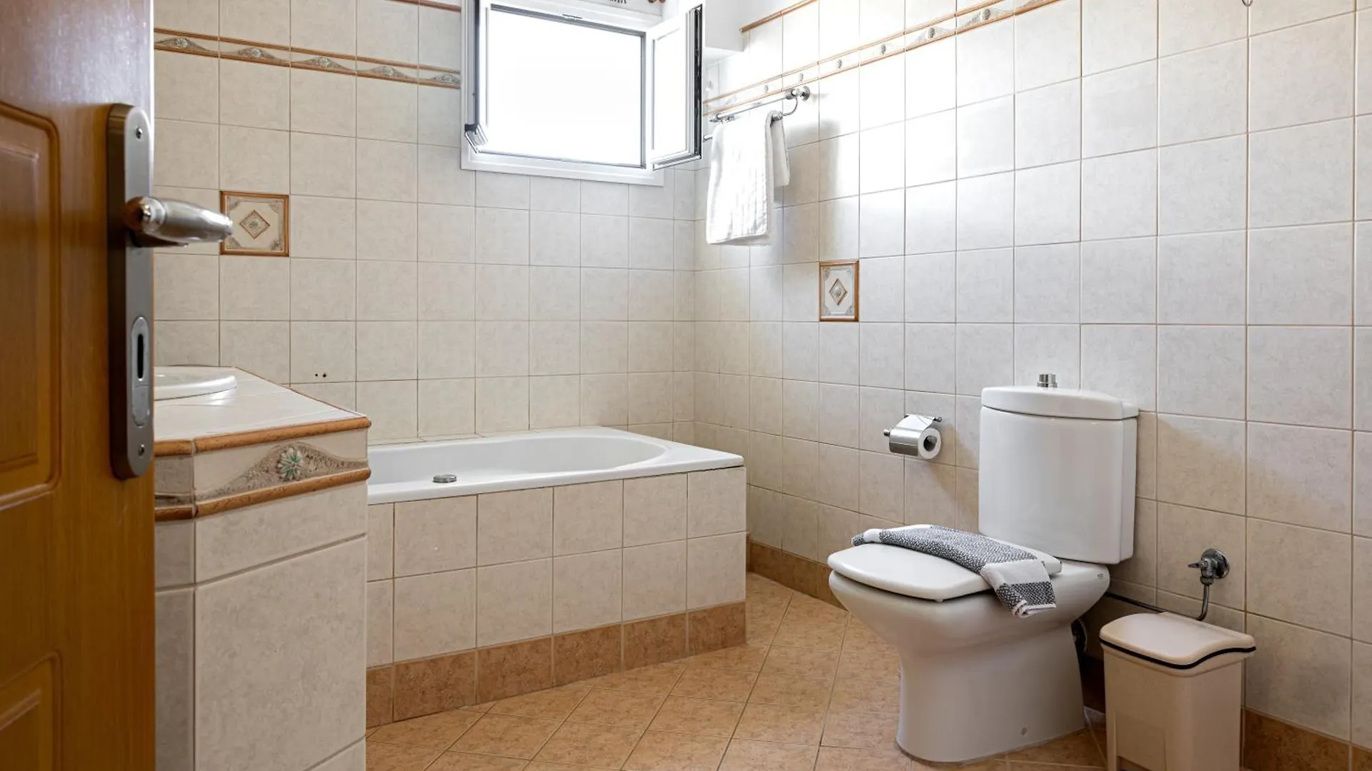 Pavlos Apartments Argostolion