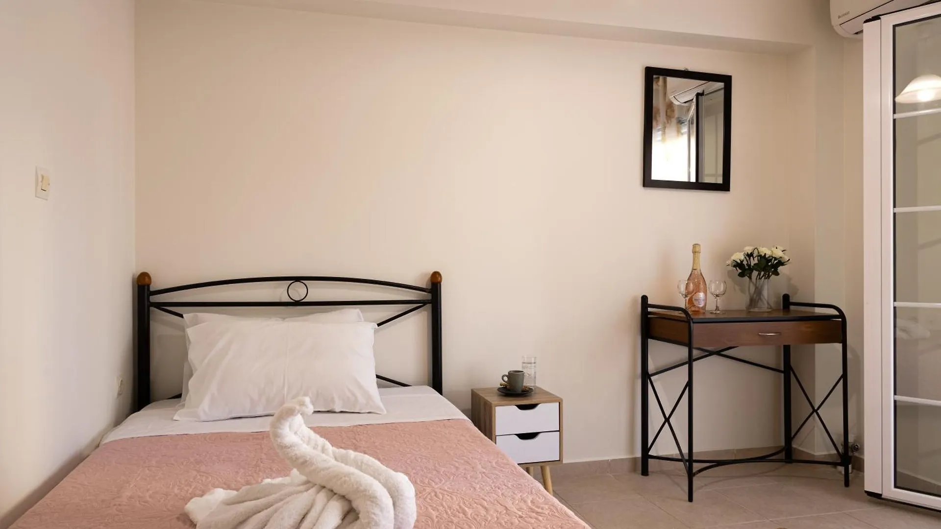 Pavlos Apartments Argostolion Yunanistan